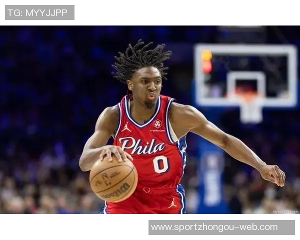 马克西称赞乌布雷在场上积极发声带动队友攻防两端表现出色